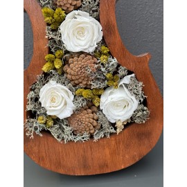 DEKORATİF AHŞAP KEMAN BEYAZ SOLMAYAN GÜL